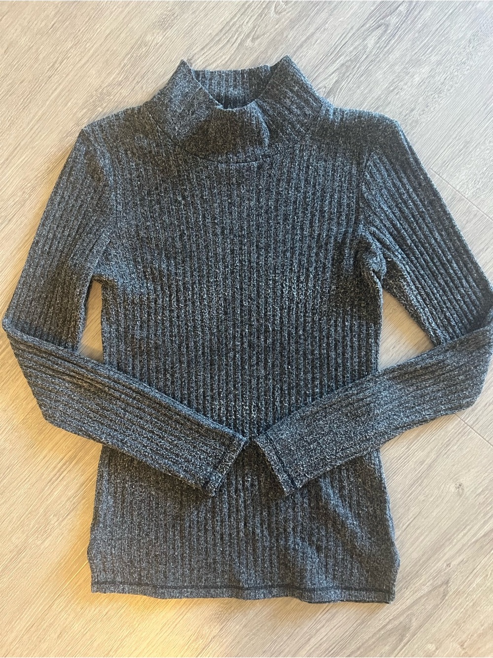 Aritzia Wilfred Charcoal Ribbed Turtleneck Sweater Women's Size S Knit Top